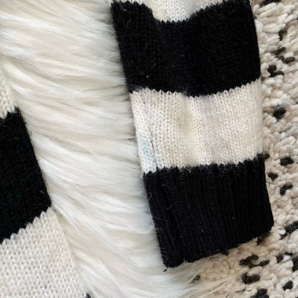 *sold* Oh Snap’ Gingerbread Man Ugly Sweater - Picture 6 of 8